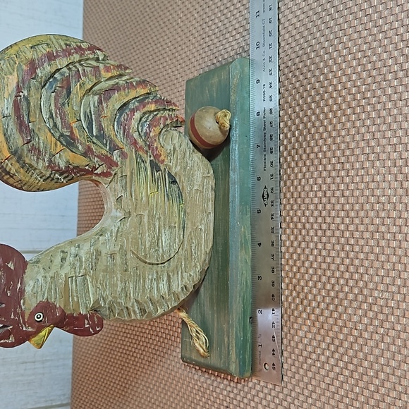 Vintage Rooster decor wooden display piece 🐓 - Picture 6 of 8